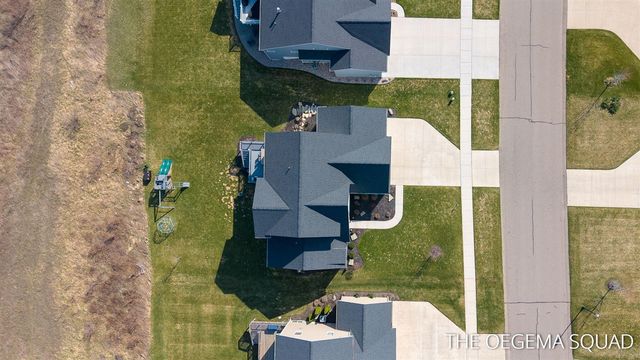 13711 Harrington Landing, Holland, MI 49424