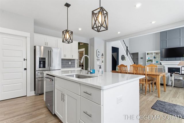 13711 Harrington Landing, Holland, MI 49424