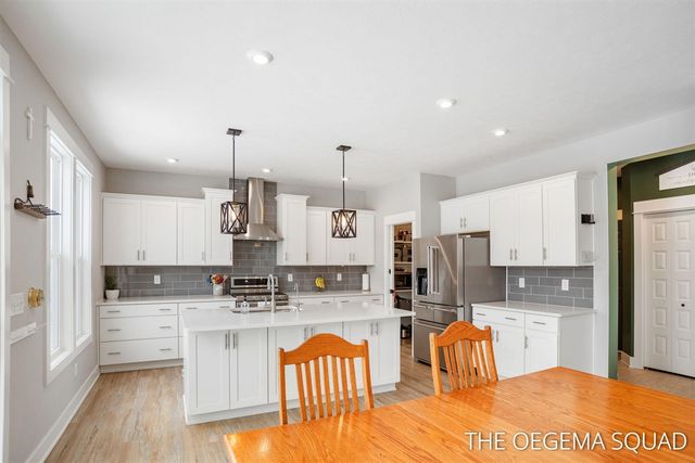 13711 Harrington Landing, Holland, MI 49424