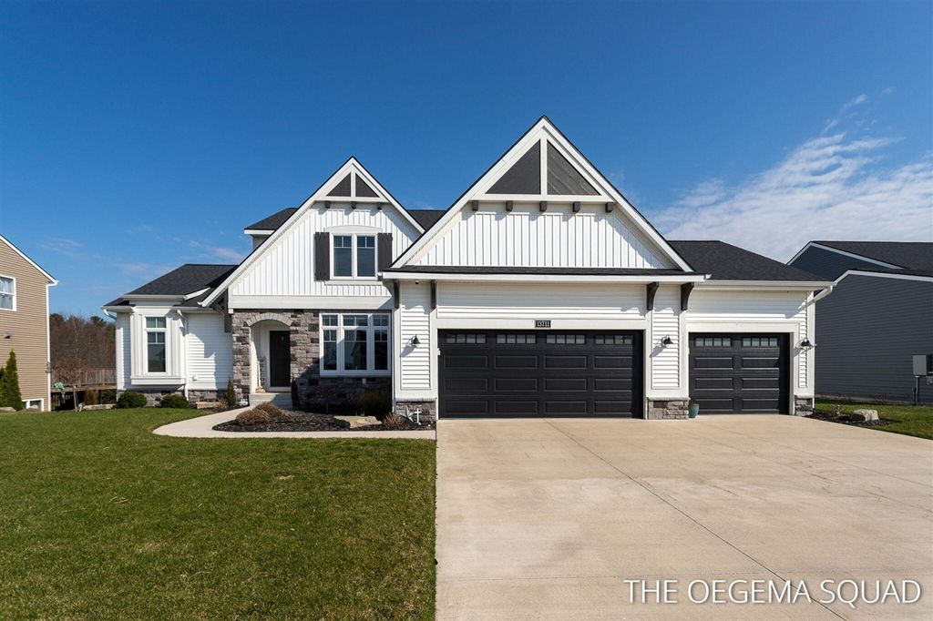 13711 Harrington Landing, Holland, MI 49424