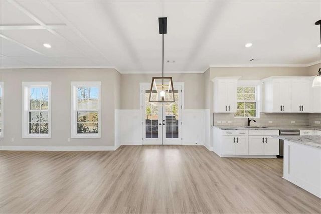 300 Oxford Road, Ball Ground, GA 30107