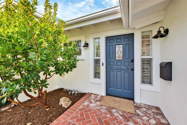 3210 Iowa Street, Costa Mesa, CA 92626