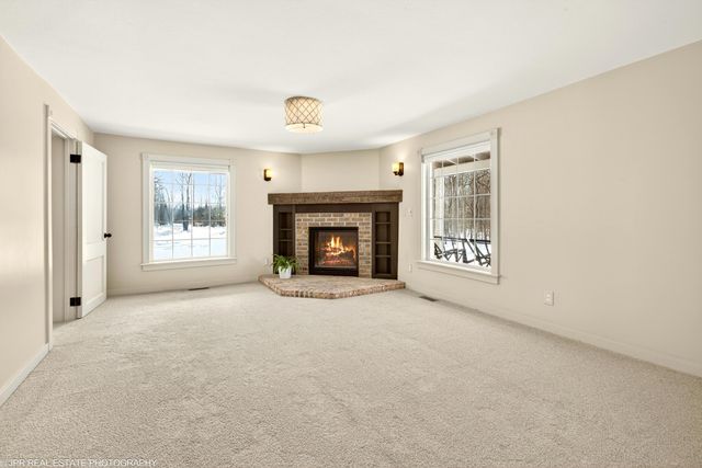 6811 116th Avenue, Ganges Twp, MI 49408