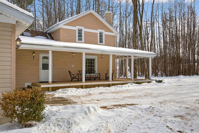 6811 116th Avenue, Ganges Twp, MI 49408