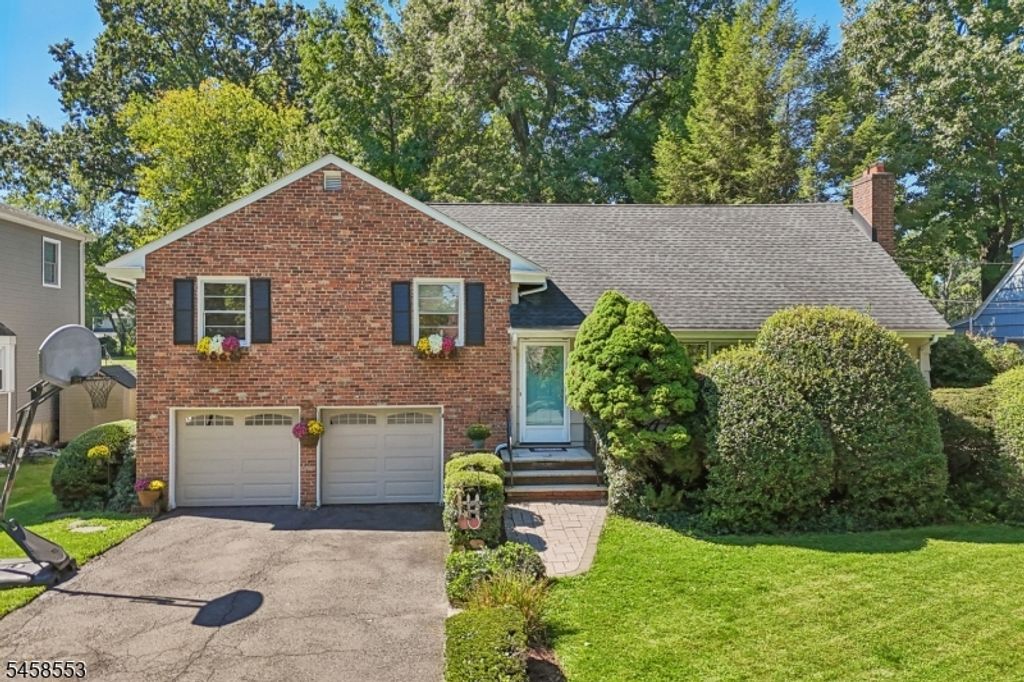 723 Willow St, Cranford Twp., NJ 07016 — exterior