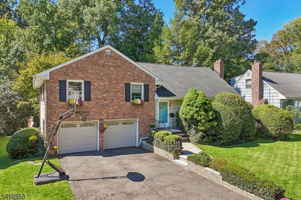 723 Willow St, Cranford Twp., NJ 07016 — photo 2