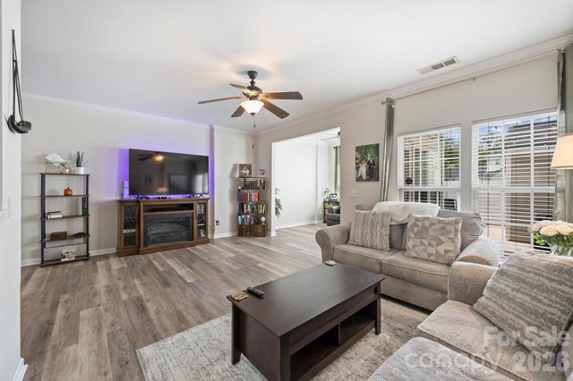 2002 Cramerton Village Drive, Cramerton, NC 28032