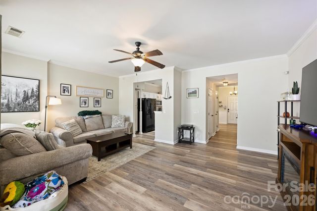 2002 Cramerton Village Drive, Cramerton, NC 28032