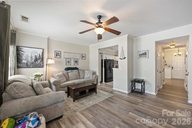 2002 Cramerton Village Drive, Cramerton, NC 28032