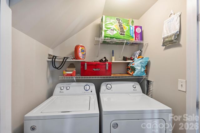 2002 Cramerton Village Drive, Cramerton, NC 28032