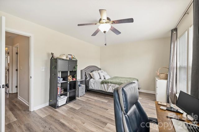 2002 Cramerton Village Drive, Cramerton, NC 28032