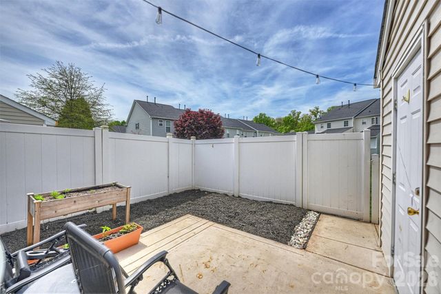 2002 Cramerton Village Drive, Cramerton, NC 28032