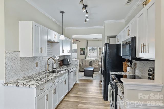 2002 Cramerton Village Drive, Cramerton, NC 28032
