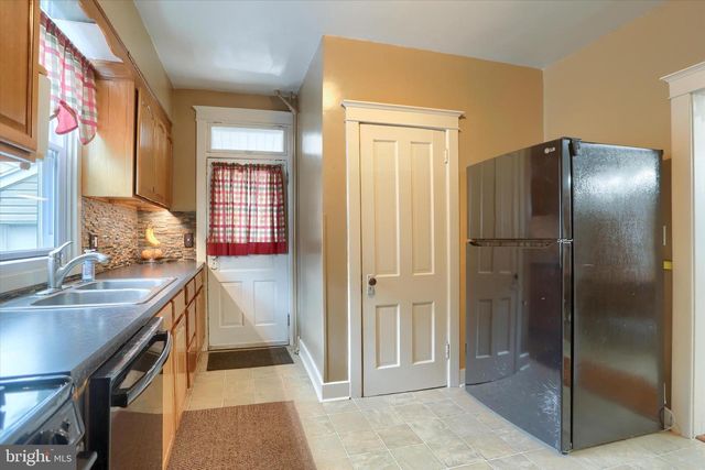 155 E EMAUS ST, Middletown, PA 17057