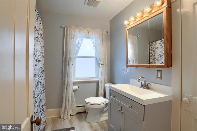 155 E EMAUS ST, Middletown, PA 17057
