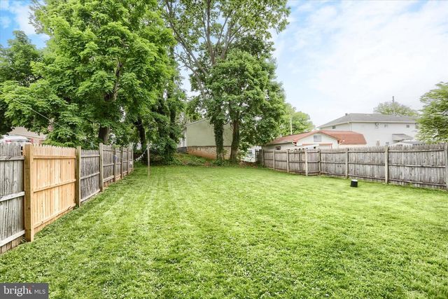 155 E EMAUS ST, Middletown, PA 17057