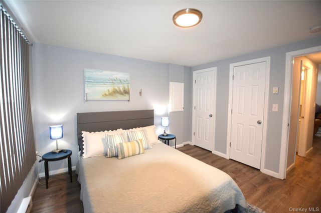 65A Village Circle W, Manorville, NY 11949