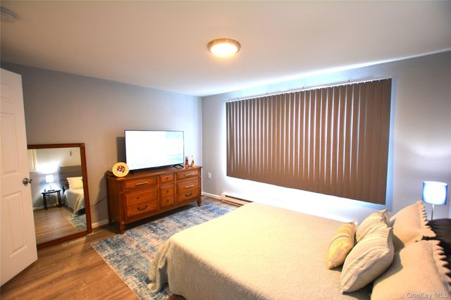 65A Village Circle W, Manorville, NY 11949