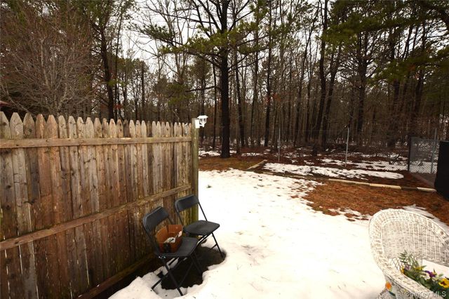 65A Village Circle W, Manorville, NY 11949