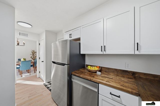 3324 Gott Circle, Lincoln, NE 68524