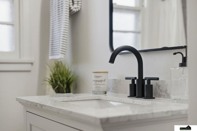 3324 Gott Circle, Lincoln, NE 68524