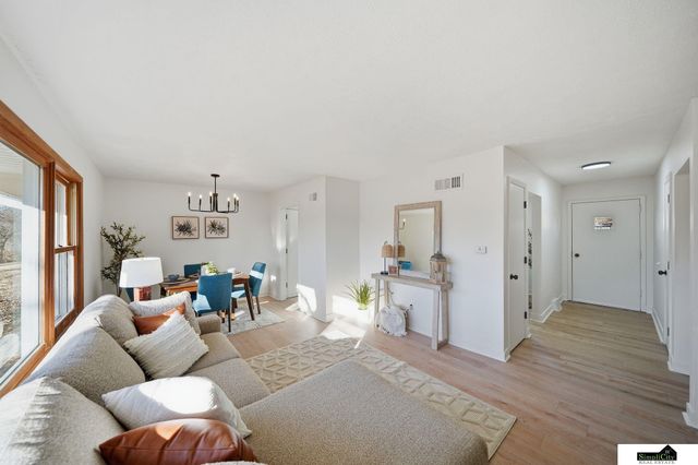 3324 Gott Circle, Lincoln, NE 68524