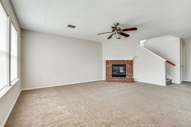 213 Balsam Grove Circle, Desoto, TX 75115