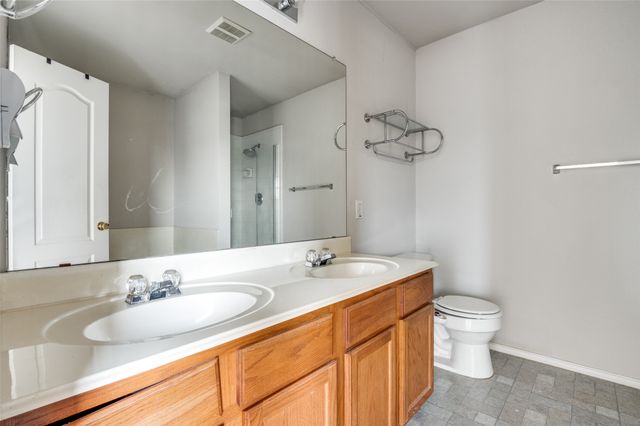 213 Balsam Grove Circle, Desoto, TX 75115