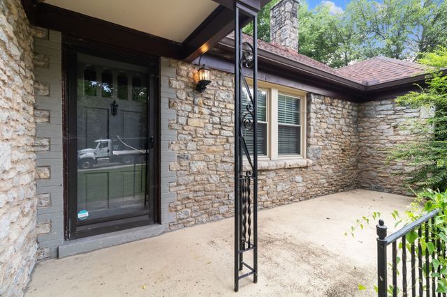 1005 Estes Rd, Nashville, TN 37215