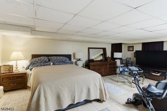 120 Montrose St, Newark City, NJ 07106