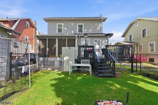120 Montrose St, Newark City, NJ 07106