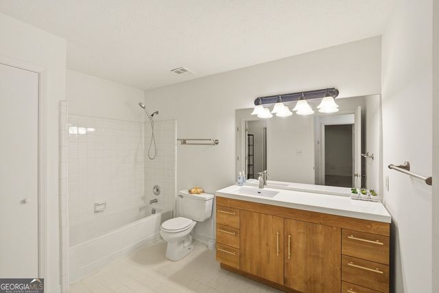 1206 Country Park Drive SE 1206, Smyrna, GA 30080