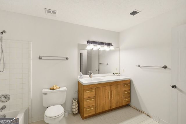1206 Country Park Drive SE 1206, Smyrna, GA 30080