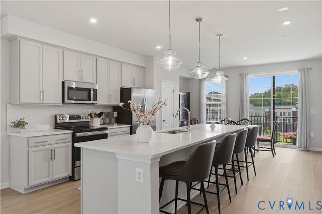 13224 Coalfield Station Ln, Midlothian, VA 23114