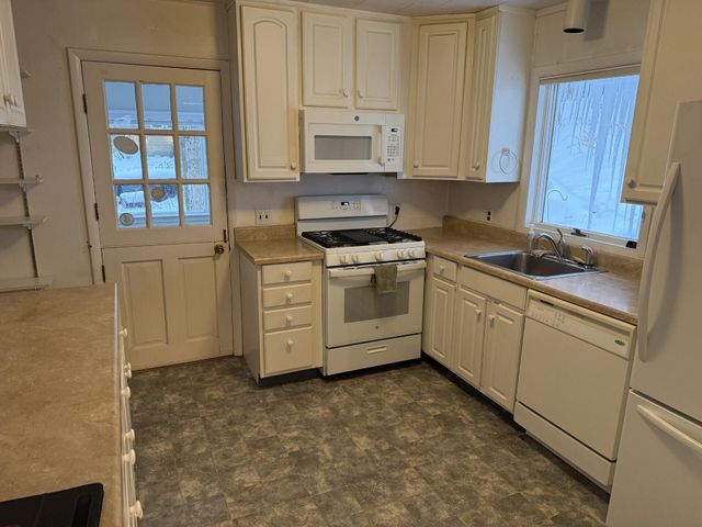 455 Park Avenue, Saranac Lake, NY 12983