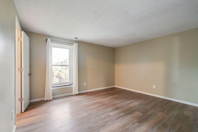 5840 Hallridge Circle, C, Columbus, OH 43232