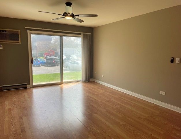 880 E Old Willow Road 166, Prospect Heights, IL 60070