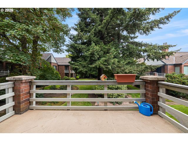 15015 Ne SACRAMENTO St 51, Portland, OR 97230