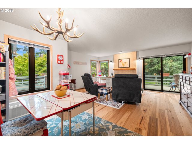 15015 Ne SACRAMENTO St 51, Portland, OR 97230