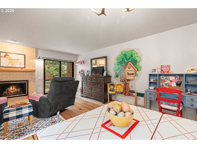 15015 Ne SACRAMENTO St 51, Portland, OR 97230