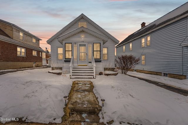 19 Pleasant Avenue, Amsterdam, NY 12010