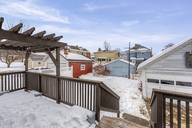 19 Pleasant Avenue, Amsterdam, NY 12010