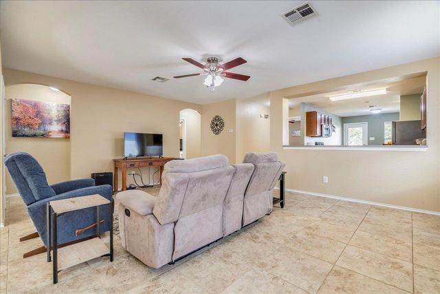 17920 Honey Locust LN, Elgin, TX 78621