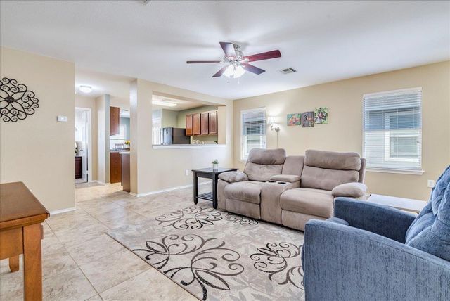 17920 Honey Locust LN, Elgin, TX 78621