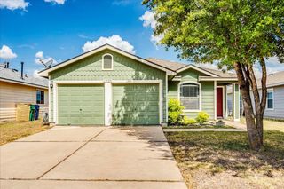 17920 Honey Locust LN, Elgin, TX 78621