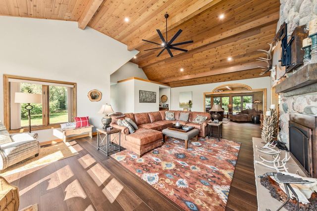 S38W33768 County Road D, Dousman, WI 53118