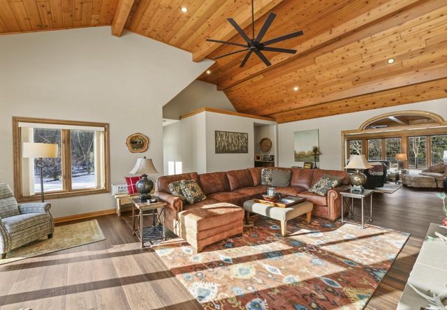 S38W33768 County Road D, Dousman, WI 53118