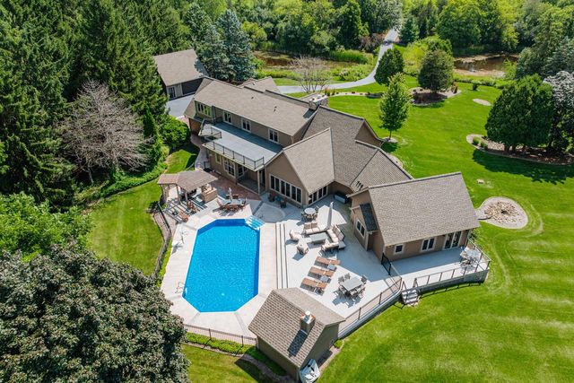 S38W33768 County Road D, Dousman, WI 53118