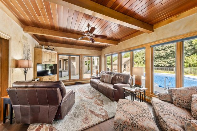 S38W33768 County Road D, Dousman, WI 53118