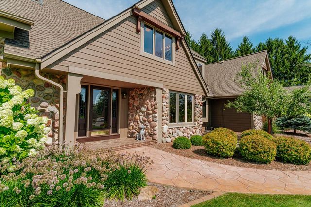 S38W33768 County Road D, Dousman, WI 53118